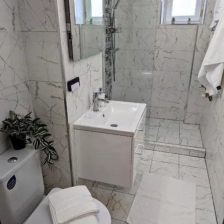 Sebastian Apartment *